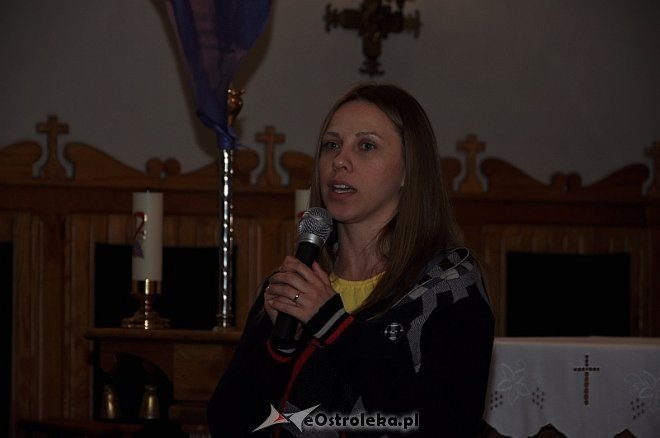 Spotkanie z Anną Golędzinowską w w kościele pw. Nawiedzenia Najświętszej Maryi Panny [10.04.2014] - zdjęcie #1 - eOstroleka.pl