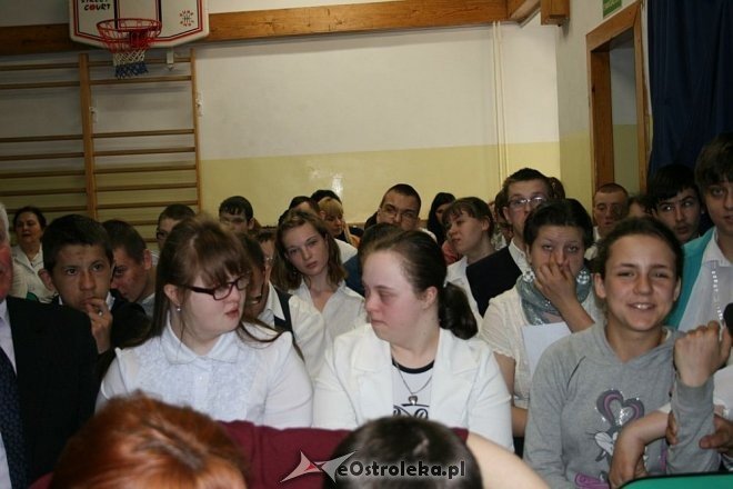 Uczniowie ze SOS-W uczcili pamięć Jana Pawła II [11.04.2014] - zdjęcie #6 - eOstroleka.pl