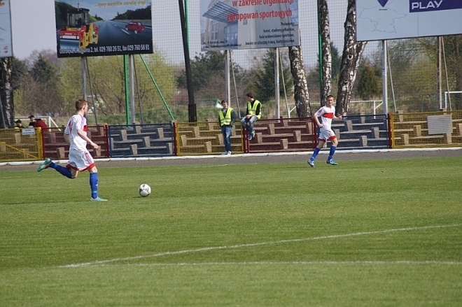 Piłkarskie Derby Ostrołęki: Korona HiD – Narew Ostrołęka [12.04.2014] - zdjęcie #8 - eOstroleka.pl