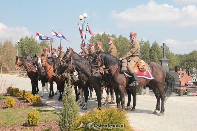 Miejskie obchody 4. rocznicy katastrofy smoleńskiej [13/04/2014] - zdjęcie #64 - eOstroleka.pl