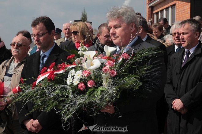 Miejskie obchody 4. rocznicy katastrofy smoleńskiej [13/04/2014] - zdjęcie #11 - eOstroleka.pl