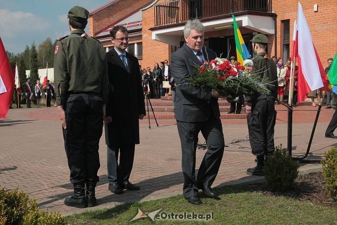 Miejskie obchody 4. rocznicy katastrofy smoleńskiej [13/04/2014] - zdjęcie #35 - eOstroleka.pl