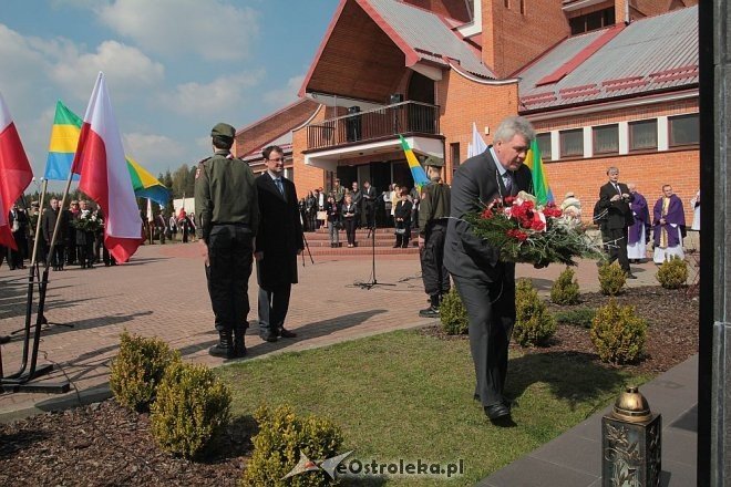 Miejskie obchody 4. rocznicy katastrofy smoleńskiej [13/04/2014] - zdjęcie #34 - eOstroleka.pl
