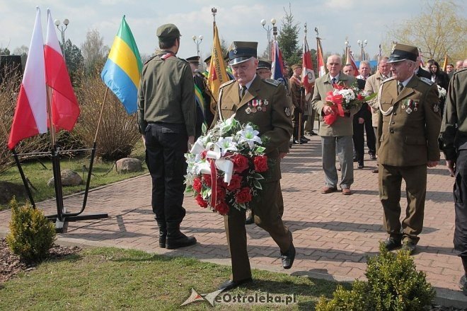 Miejskie obchody 4. rocznicy katastrofy smoleńskiej [13/04/2014] - zdjęcie #24 - eOstroleka.pl