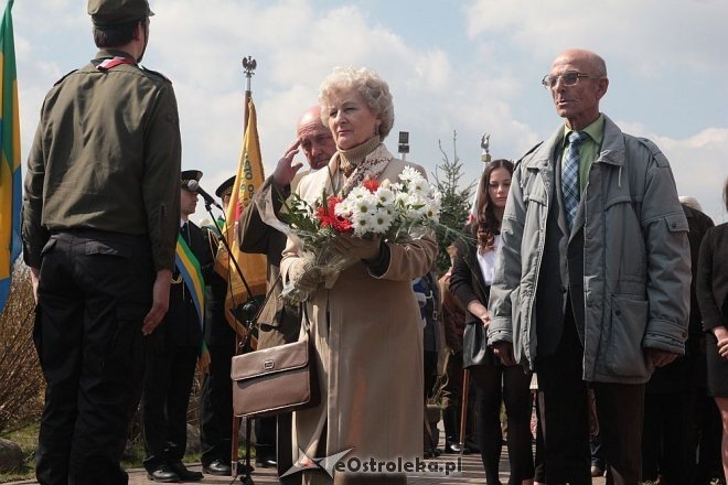 Miejskie obchody 4. rocznicy katastrofy smoleńskiej [13/04/2014] - zdjęcie #19 - eOstroleka.pl