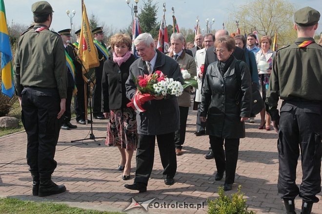 Miejskie obchody 4. rocznicy katastrofy smoleńskiej [13/04/2014] - zdjęcie #17 - eOstroleka.pl
