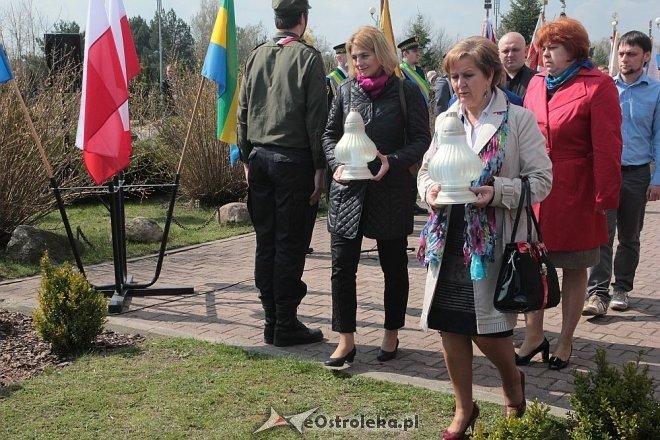 Miejskie obchody 4. rocznicy katastrofy smoleńskiej [13/04/2014] - zdjęcie #13 - eOstroleka.pl