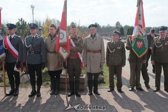 Miejskie obchody 4. rocznicy katastrofy smoleńskiej [13/04/2014] - zdjęcie #9 - eOstroleka.pl
