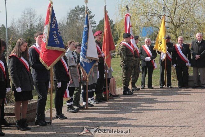 Miejskie obchody 4. rocznicy katastrofy smoleńskiej [13/04/2014] - zdjęcie #6 - eOstroleka.pl