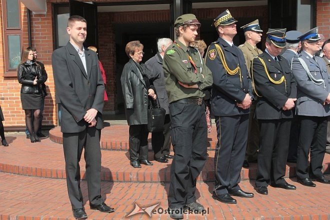 Miejskie obchody 4. rocznicy katastrofy smoleńskiej [13/04/2014] - zdjęcie #2 - eOstroleka.pl