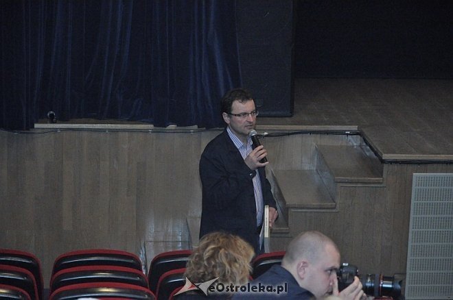 Klub Kina Niezależnego: Jan Paweł II w Perspektywie Trzeciego Tysiąclecia [ZDJĘCIA] - zdjęcie #1 - eOstroleka.pl