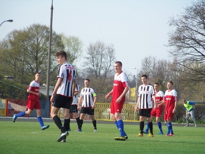 Narew Ostrołęka - Czarni Alkor Trade Węgrów (18.04.2014) - zdjęcie #33 - eOstroleka.pl