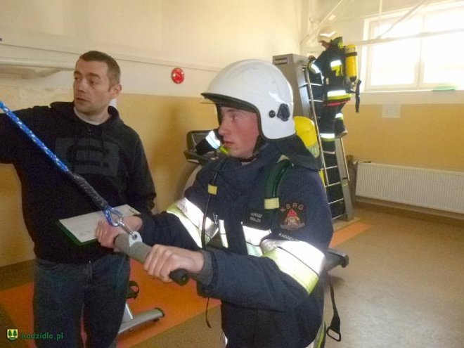 Test w komorze dymnej dla strażaków z Kadzidła [ZDJĘCIA] - zdjęcie #7 - eOstroleka.pl