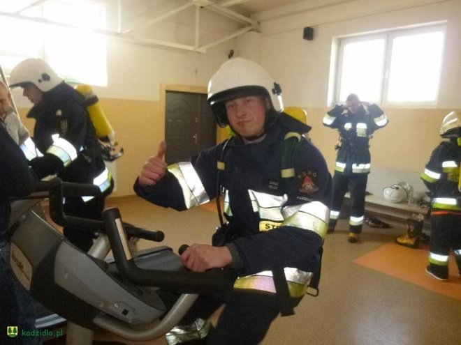 Test w komorze dymnej dla strażaków z Kadzidła [ZDJĘCIA] - zdjęcie #47 - eOstroleka.pl