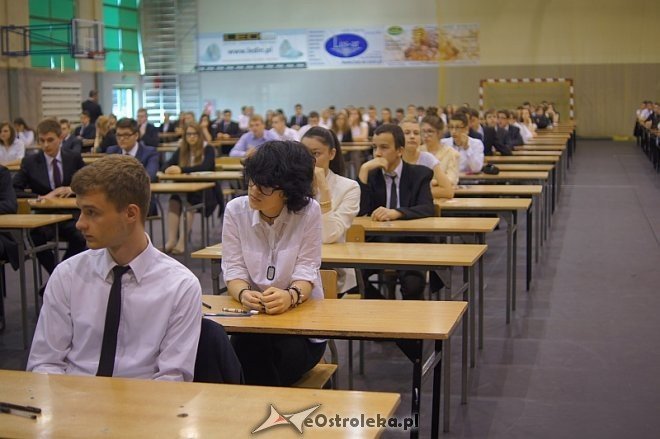 Kolejny dzień testów gimnazjalnych w Ostrołęce [24.04.2014] - zdjęcie #10 - eOstroleka.pl