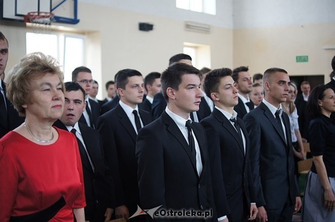 Zakończenie roku klas maturalnych w ZSZ nr 1 w Ostrołęce [ZDJĘCIA] - zdjęcie #5 - eOstroleka.pl
