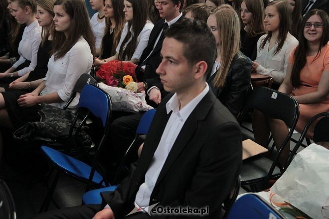 Zakończenie roku szkolnego dla maturzystów z I LO [25.04.2014] - zdjęcie #19 - eOstroleka.pl