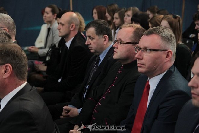 Zakończenie roku szkolnego dla maturzystów z I LO [25.04.2014] - zdjęcie #13 - eOstroleka.pl