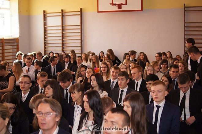 Maturzyści z II LO zakończyli rok szkolny [ZDJĘCIA] - zdjęcie #11 - eOstroleka.pl