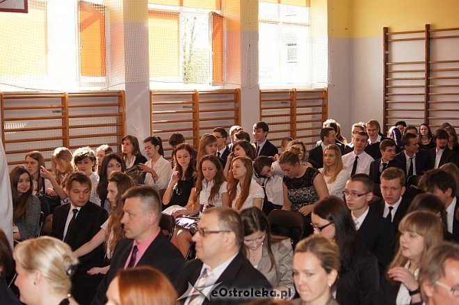 Maturzyści z II LO zakończyli rok szkolny [ZDJĘCIA] - zdjęcie #12 - eOstroleka.pl