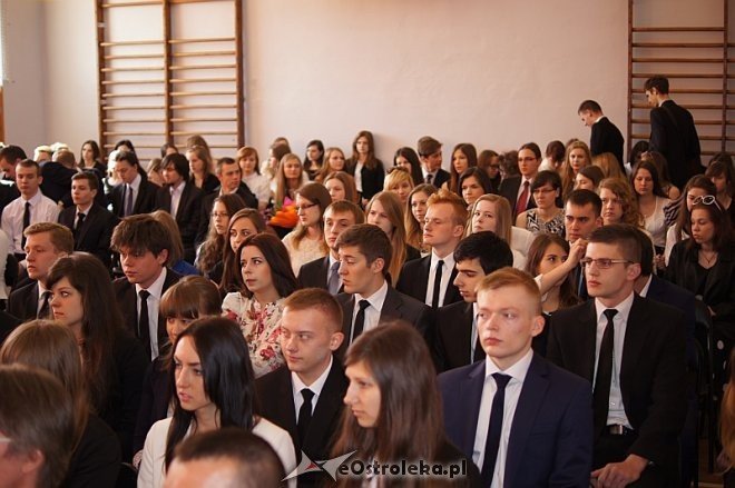 Maturzyści z II LO zakończyli rok szkolny [ZDJĘCIA] - zdjęcie #16 - eOstroleka.pl