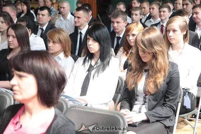 Zakończenie roku szkolnego klas maturalnych w ZSZ nr 2 [ZDJĘCIA] - zdjęcie #10 - eOstroleka.pl