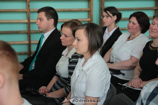 Zakończenie roku szkolnego klas maturalnych w ZSZ nr 2 [ZDJĘCIA] - zdjęcie #29 - eOstroleka.pl