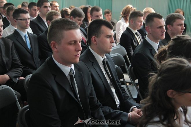 Zakończenie roku szkolnego klas maturalnych w ZSZ nr 2 [ZDJĘCIA] - zdjęcie #36 - eOstroleka.pl