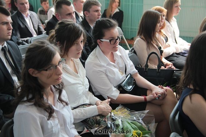 Zakończenie roku szkolnego klas maturalnych w ZSZ nr 2 [ZDJĘCIA] - zdjęcie #37 - eOstroleka.pl
