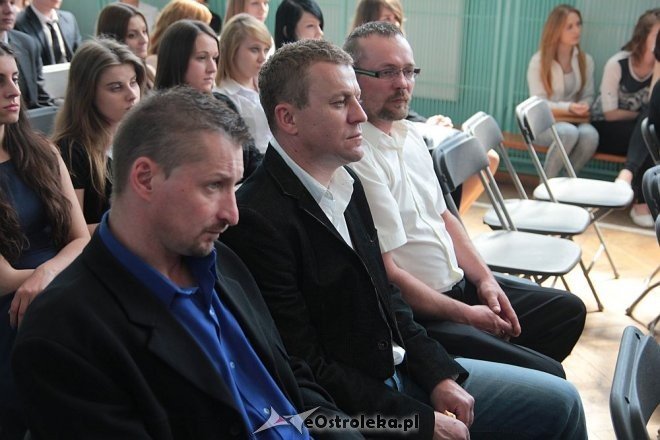Zakończenie roku szkolnego klas maturalnych w ZSZ nr 2 [ZDJĘCIA] - zdjęcie #30 - eOstroleka.pl