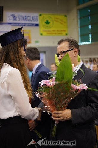 Uroczyste Wręczenie Świadectw Absolwentom III LO w Ostrołęce [25.04.2014] - zdjęcie #30 - eOstroleka.pl