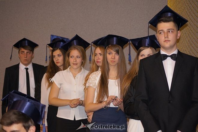 Uroczyste Wręczenie Świadectw Absolwentom III LO w Ostrołęce [25.04.2014] - zdjęcie #29 - eOstroleka.pl