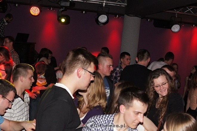 Piątkowa impreza U Studentów [25.04.2014] - zdjęcie #56 - eOstroleka.pl