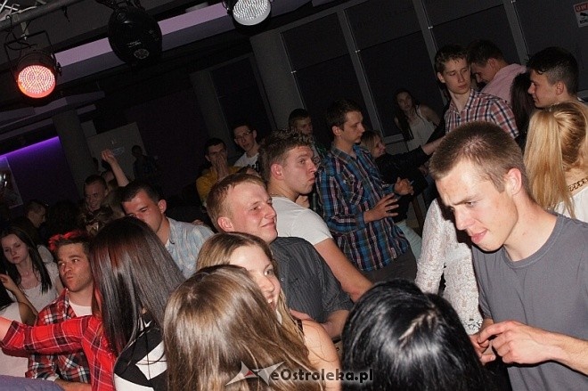 Piątkowa impreza U Studentów [25.04.2014] - zdjęcie #4 - eOstroleka.pl