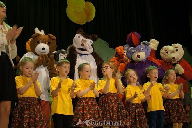 „Kraina Misiów” – takie imię otrzymało Przedszkole Miejskie nr 17 w Ostrołęce [28.04.2014] - zdjęcie #53 - eOstroleka.pl