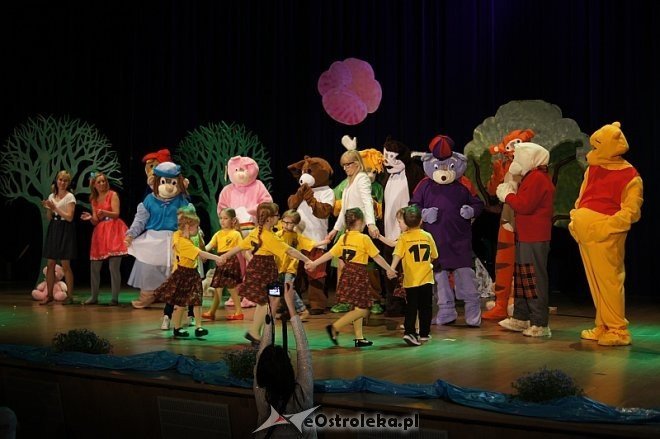 „Kraina Misiów” – takie imię otrzymało Przedszkole Miejskie nr 17 w Ostrołęce [28.04.2014] - zdjęcie #41 - eOstroleka.pl