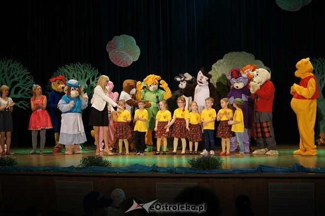 „Kraina Misiów” – takie imię otrzymało Przedszkole Miejskie nr 17 w Ostrołęce [28.04.2014] - zdjęcie #37 - eOstroleka.pl