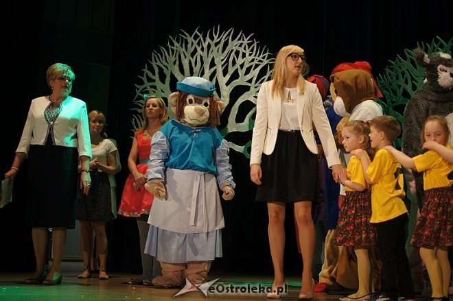„Kraina Misiów” – takie imię otrzymało Przedszkole Miejskie nr 17 w Ostrołęce [28.04.2014] - zdjęcie #56 - eOstroleka.pl
