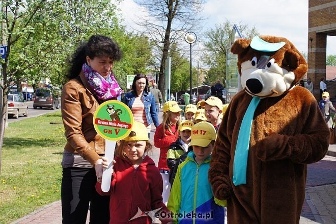 „Kraina Misiów” – takie imię otrzymało Przedszkole Miejskie nr 17 w Ostrołęce [28.04.2014] - zdjęcie #27 - eOstroleka.pl