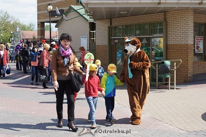 „Kraina Misiów” – takie imię otrzymało Przedszkole Miejskie nr 17 w Ostrołęce [28.04.2014] - zdjęcie #22 - eOstroleka.pl