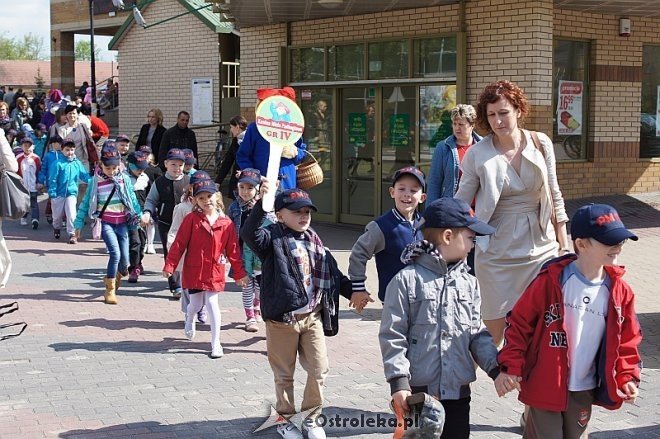 „Kraina Misiów” – takie imię otrzymało Przedszkole Miejskie nr 17 w Ostrołęce [28.04.2014] - zdjęcie #17 - eOstroleka.pl