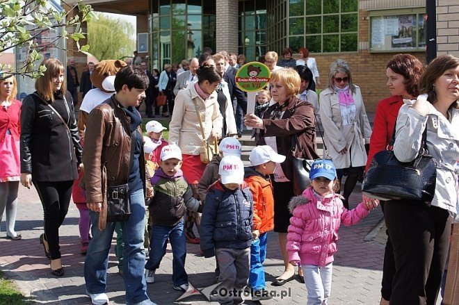 „Kraina Misiów” – takie imię otrzymało Przedszkole Miejskie nr 17 w Ostrołęce [28.04.2014] - zdjęcie #4 - eOstroleka.pl