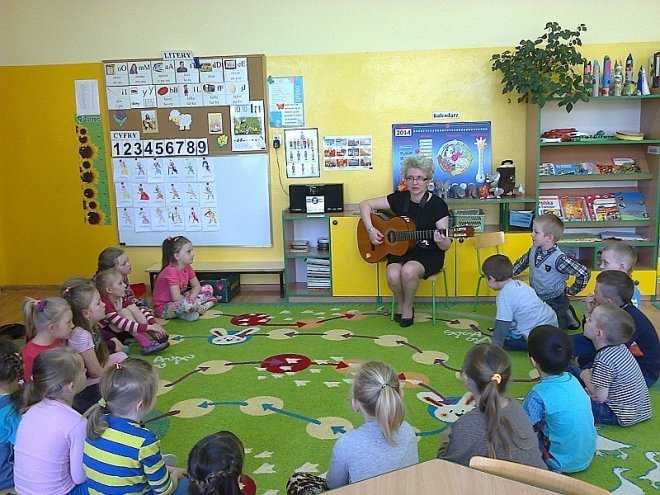 Spotkanie w Gminnym Przedszkolu Samorządowym w Czerwinie [28.04.2014] - zdjęcie #13 - eOstroleka.pl