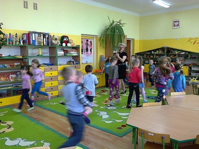 Spotkanie w Gminnym Przedszkolu Samorządowym w Czerwinie [28.04.2014] - zdjęcie #4 - eOstroleka.pl