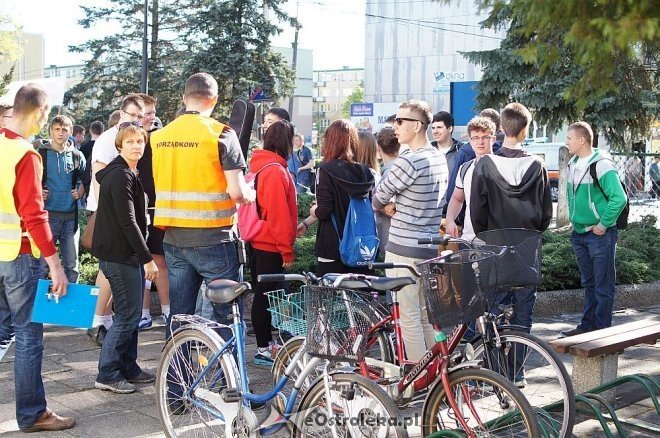 Pieszy rajd uczniów ZSZ nr 1 w Ostrołęce [30.04.2014] - zdjęcie #48 - eOstroleka.pl