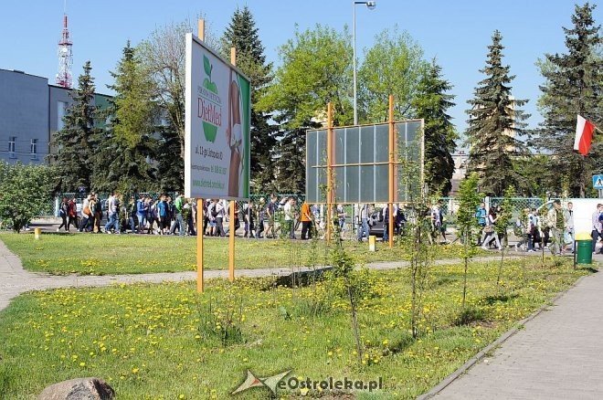 Pieszy rajd uczniów ZSZ nr 1 w Ostrołęce [30.04.2014] - zdjęcie #18 - eOstroleka.pl