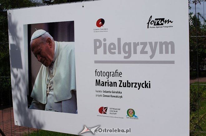 Wystawa zdjęć Mariana Zubrzyckiego poświęcona Janowi Pawłowi II [02.05.2014] - zdjęcie #12 - eOstroleka.pl