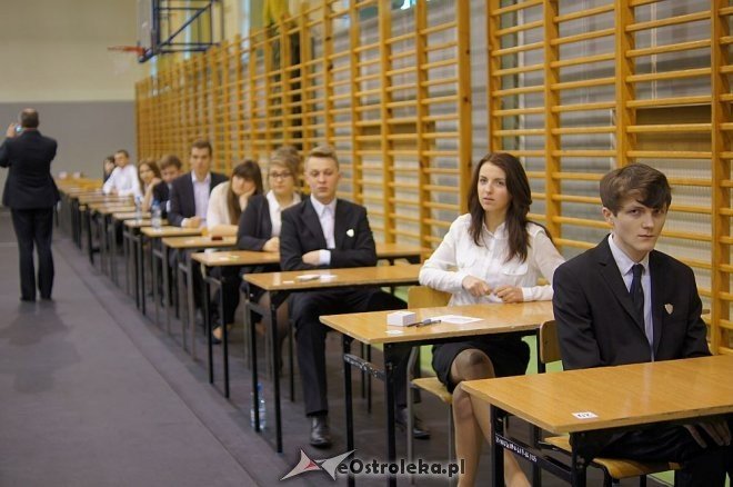 Matura 2014: Język Polski w III LO w Ostrołęce [05.05.2014] - zdjęcie #15 - eOstroleka.pl