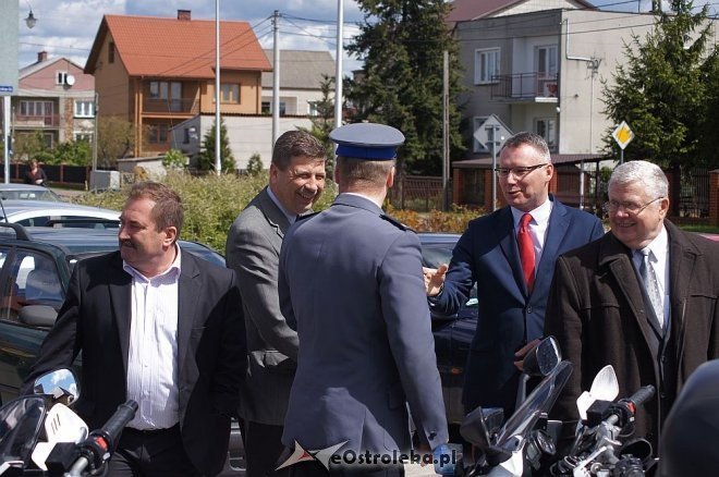 Otwarcie trzech zmodernizowanych dróg w gminie Olszewo-Borki [05.05.2014] - zdjęcie #26 - eOstroleka.pl