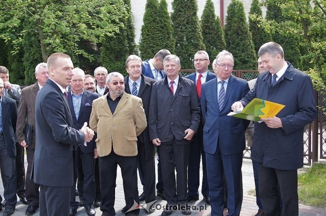 Otwarcie trzech zmodernizowanych dróg w gminie Olszewo-Borki [05.05.2014] - zdjęcie #51 - eOstroleka.pl